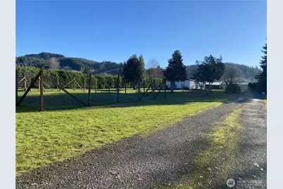 234 SE E St, Forks, WA 98331 - Photo 5