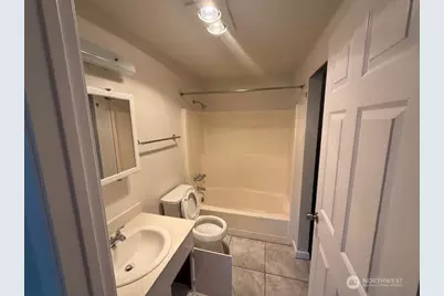 313 E Woodworth Street #4, Sedro Woolley, WA 98284 - Photo 5