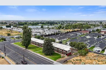 116 E Hill Avenue, Moses Lake, WA 98837 - Photo 3
