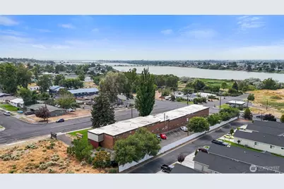 116 E Hill Avenue, Moses Lake, WA 98837 - Photo 5