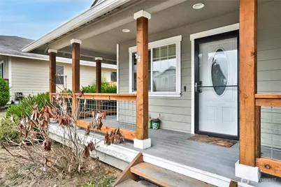 1827 SW Olive Street, Oak Harbor, WA 98277 - Photo 3