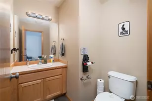 1827 SW Olive St, Oak Harbor, WA 98277 - Photo 11