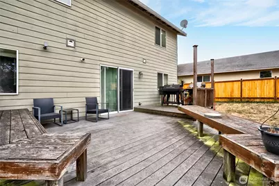 1827 SW Olive Street, Oak Harbor, WA 98277 - Photo 7