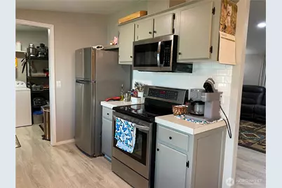 4000 Longview Street NE #42, Moses Lake, WA 98837 - Photo 9