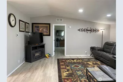 4000 Longview Street NE #42, Moses Lake, WA 98837 - Photo 7