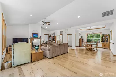 941 Cambell Street, Camano Island, WA 98282 - Photo 7