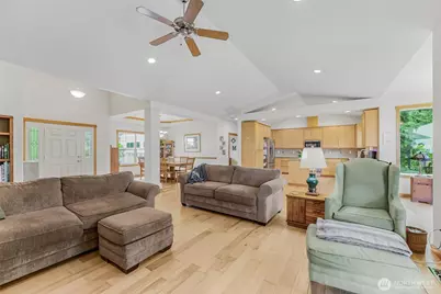 941 Cambell Street, Camano Island, WA 98282 - Photo 9