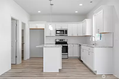 401 N Grape Drive, Moses Lake, WA 98837 - Photo 9