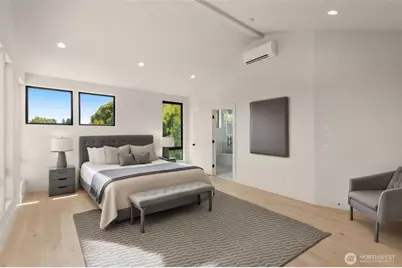 6833 36th Avenue NE, Seattle, WA 98115 - Photo 9