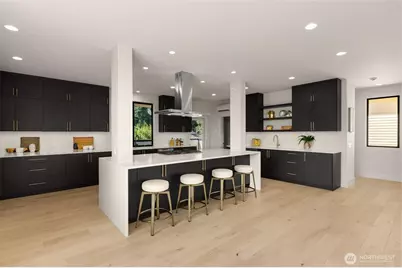 6833 36th Avenue NE, Seattle, WA 98115 - Photo 3