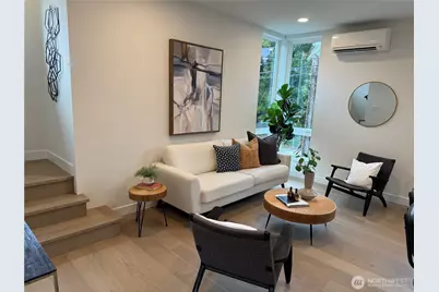 2667 51st Avenue SW, Seattle, WA 98116 - Photo 3