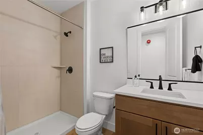 21005 67th Street Ct E, Bonney Lake, WA 98391 - Photo 19