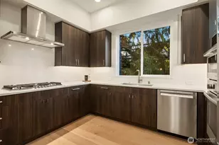 3739 139th Ave SE, Bellevue, WA 98006 - Photo 7