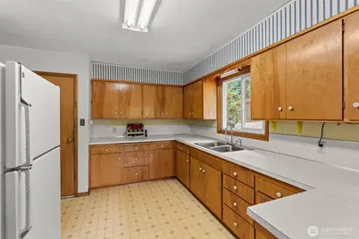 2643 Jackson Highway, Chehalis, WA 98532 - Photo 9