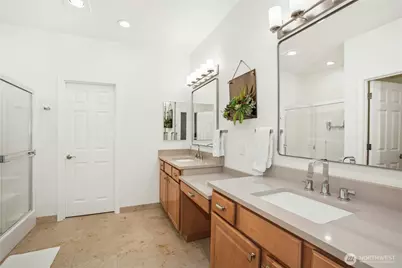 22864 NE 130th Street, Redmond, WA 98053 - Photo 11