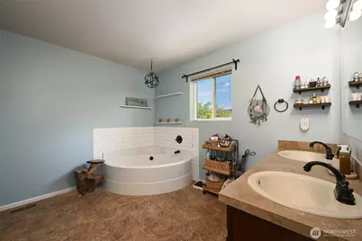 1114 Ross Avenue NW, Orting, WA 98360 - Photo 21