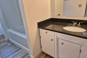 317 7th St SW, Puyallup, WA 98371 - Photo 7