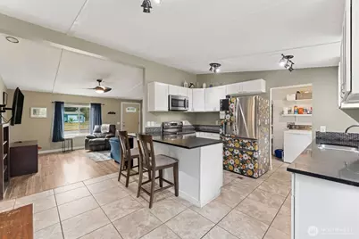 2005 77th Street Ct E, Tacoma, WA 98404 - Photo 7