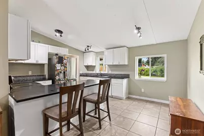 2005 77th Street Ct E, Tacoma, WA 98404 - Photo 9