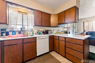 323 E Grand Coulee Avenue, Grand Coulee, WA 99133 - Photo 3