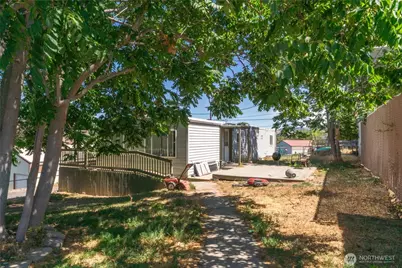 103 Seaton Avenue, Grand Coulee, WA 99133 - Photo 5