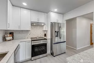 8906 Lenox Ave SW, Lakewood, WA 98498 - Photo 9