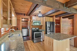 300 Modrow Rd, Kalama, WA 98625 - Photo 13