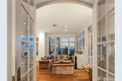 2801 1st Avenue #113, Seattle, WA 98121 - Photo 3