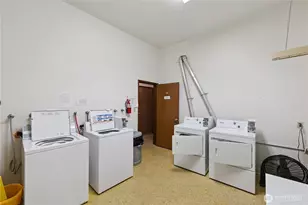 415 N State St, Bellingham, WA 98225 - Photo 27