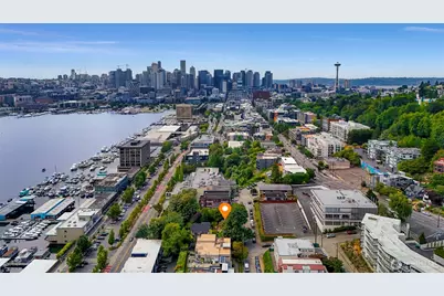 801 Newton Street, Seattle, WA 98109 - Photo 21