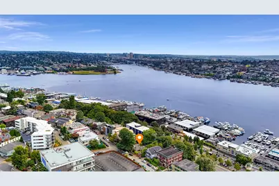 801 Newton Street, Seattle, WA 98109 - Photo 23