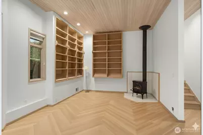 8428 N Mercer Way, Mercer Island, WA 98040 - Photo 21