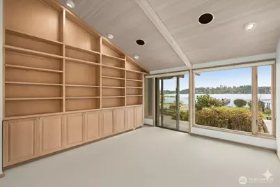 8428 N Mercer Way, Mercer Island, WA 98040 - Photo 19