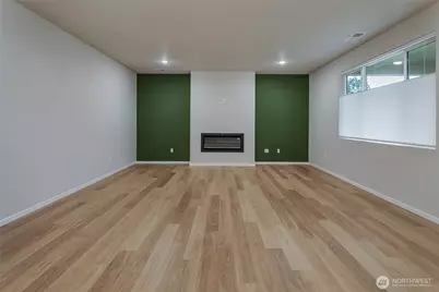 18215 37th Avenue E, Tacoma, WA 98446 - Photo 9