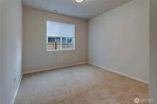 18215 37 Ave E, Tacoma, WA 98446 - Photo 7
