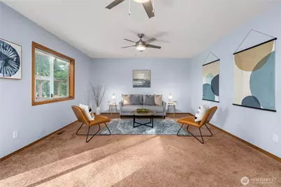 19213 136th Place SE, Renton, WA 98058 - Photo 15