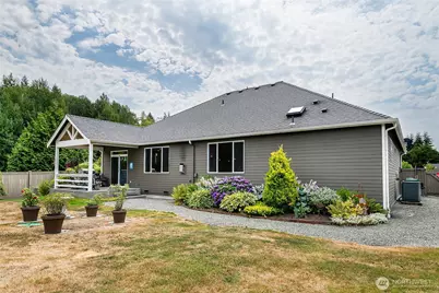 945 Secord Court, Camano Island, WA 98282 - Photo 25