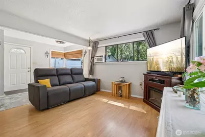 17209 W Riverside Drive, Bothell, WA 98011 - Photo 7