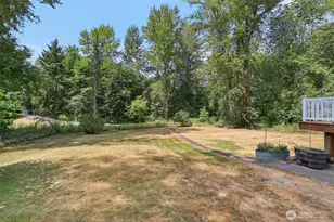 17209 W Riverside Dr, Bothell, WA 98011 - Photo 33