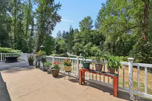 17209 W Riverside Dr, Bothell, WA 98011 - Photo 39