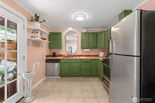 858 S Fife St, Tacoma, WA 98405 - Photo 15