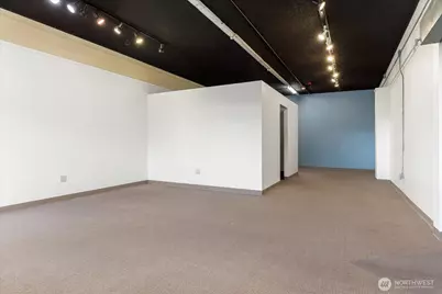 270 SE Pioneer Way, Oak Harbor, WA 98277 - Photo 17