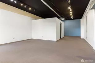 270 SE Pioneer Way, Oak Harbor, WA 98277 - Photo 17