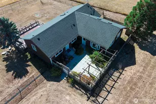 549 Davis Bay Rd, Lopez Island, WA 98261 - Photo 9