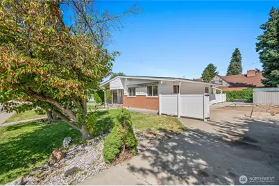 33 Furney St, Wenatchee, WA 98801 - Photo 21