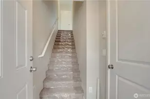 234 S 70th St, Tacoma, WA 98408 - Photo 9