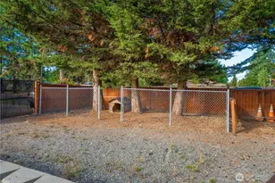 9804 118th St E, Puyallup, WA 98373 - Photo 13