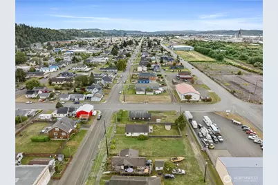 2214 Pacific Avenue, Hoquiam, WA 98550 - Photo 5