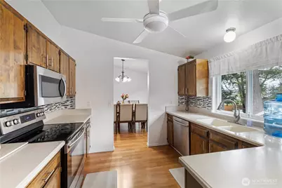 4705 S 272nd Street, Kent, WA 98032 - Photo 9