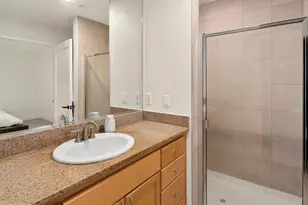 1029 Belmont Ave E, Seattle, WA 98102 - Photo 15
